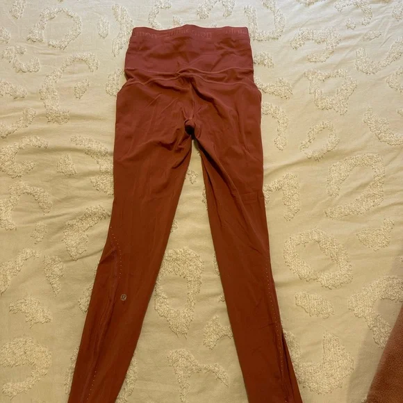 Lululemon Muave leggings - Picture 4 of 7